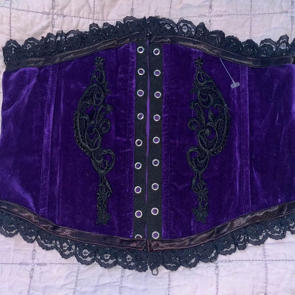 Vintage Cykxtees Purple Velvet Lace Corset Waist Cincher